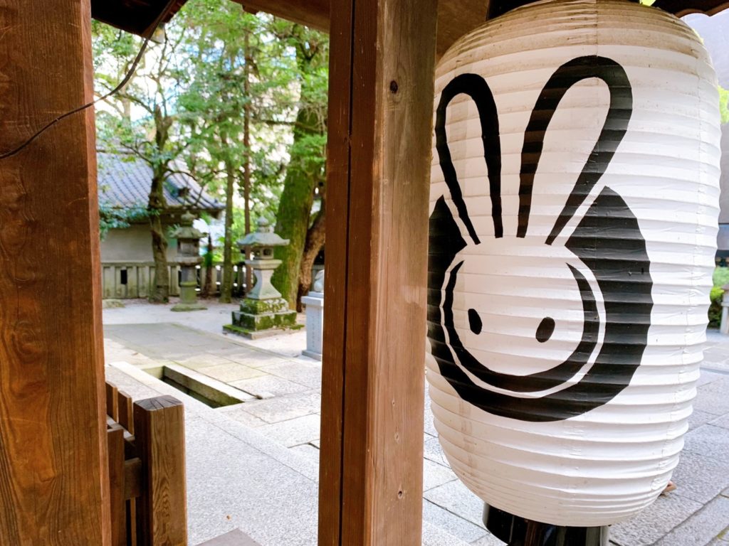 岡崎神社　うさぎ　ちょうちん